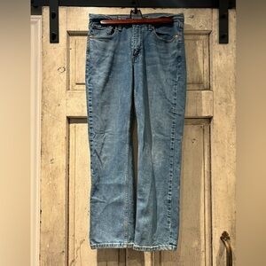 Levi’s straight leg jeans